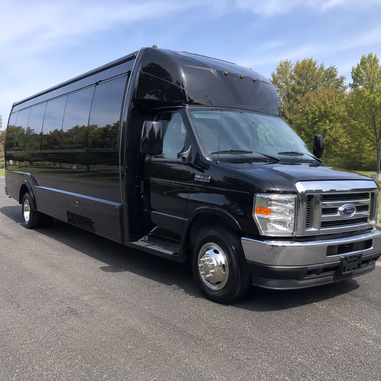 Lakewood Birthday, Sweet 16, & Quinceañera Party Bus Rentals