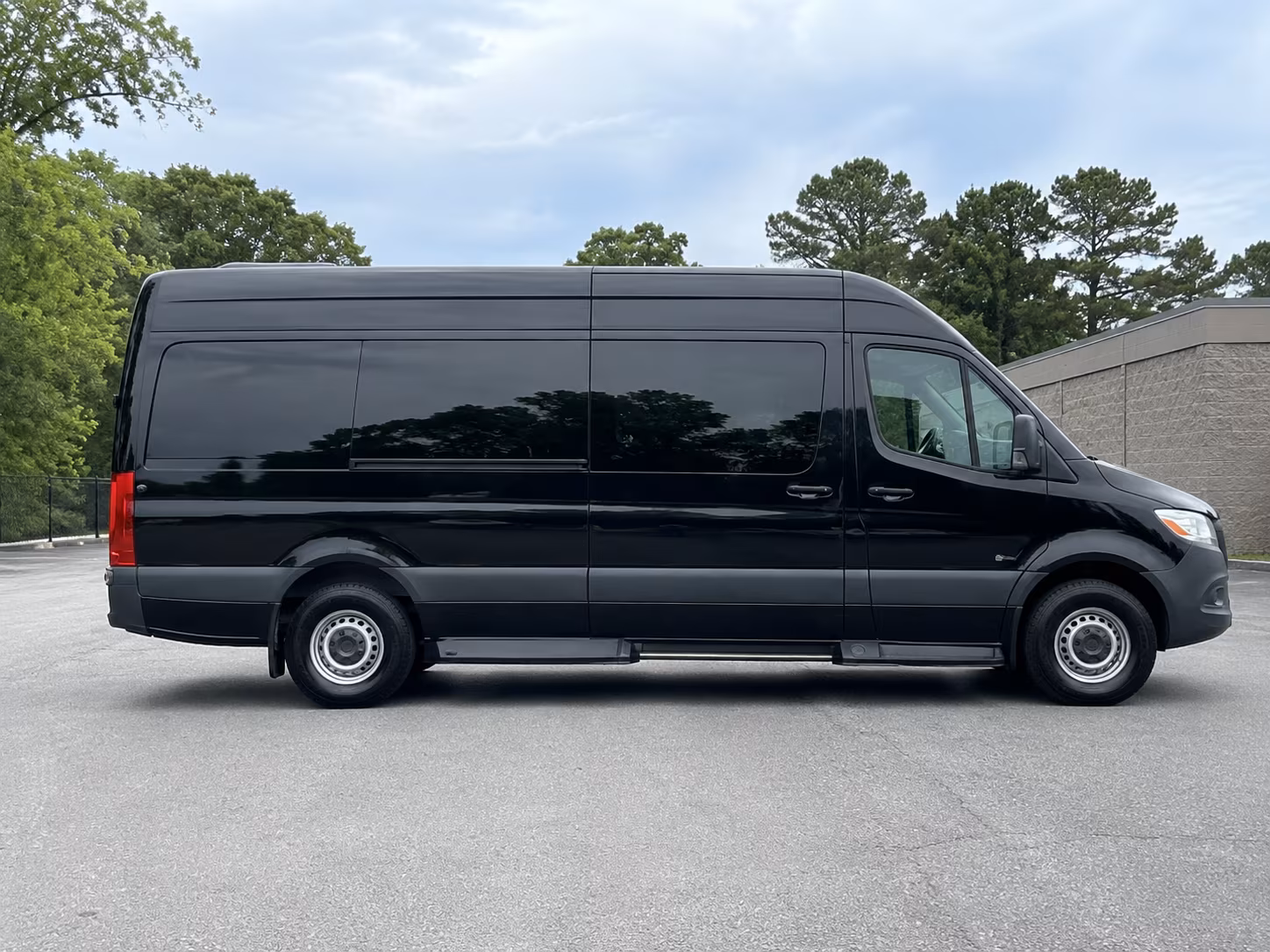 Westminster Airport Shuttles & Transportation